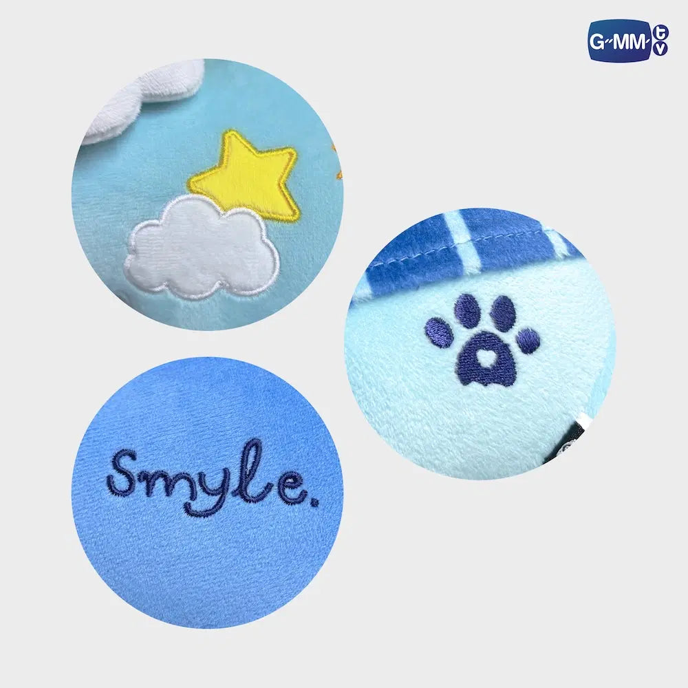 FANDAY36-122 Smyle Huggables Plush